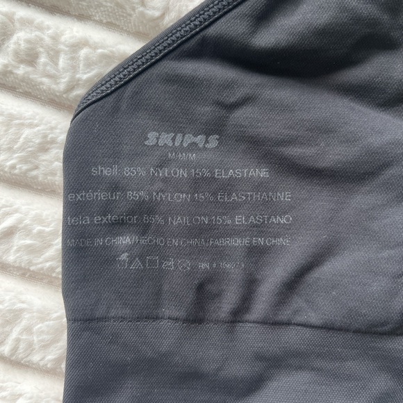 SOLD - Skims Soft Smoothing Bralette - Picture 5 of 5